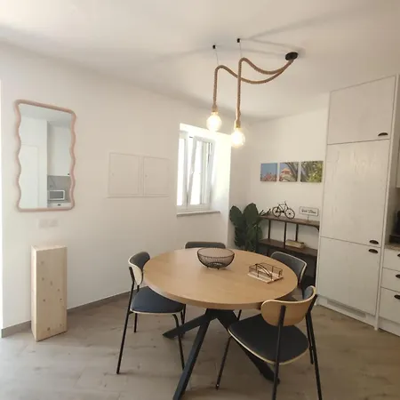 2 Floors Near Carvoeiro&slidesplash Holiday home