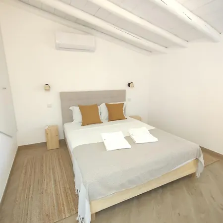 2 Floors Near Carvoeiro&slidesplash Лагоа